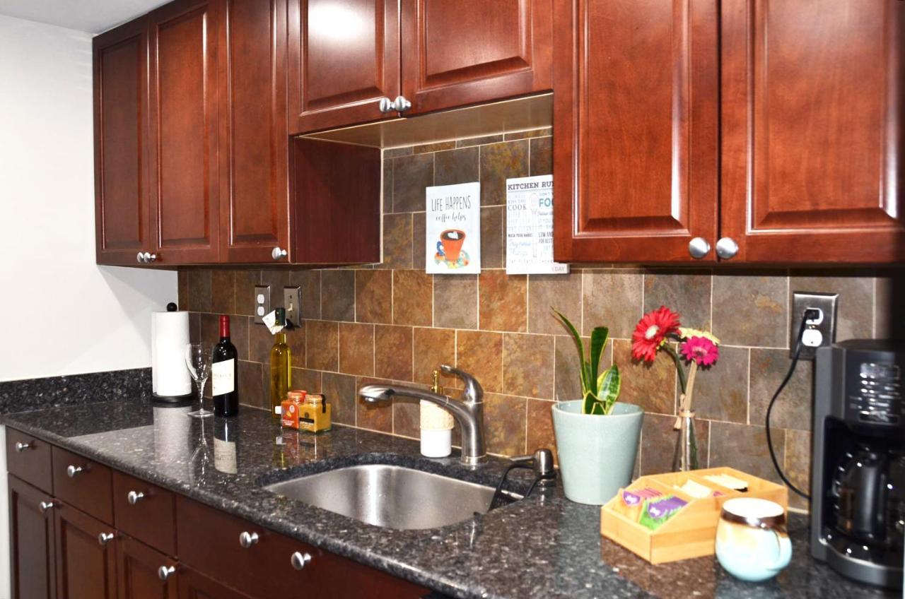 Holiday home Charming 3bd House, 11 Miles To Dc, Front View Alexandria